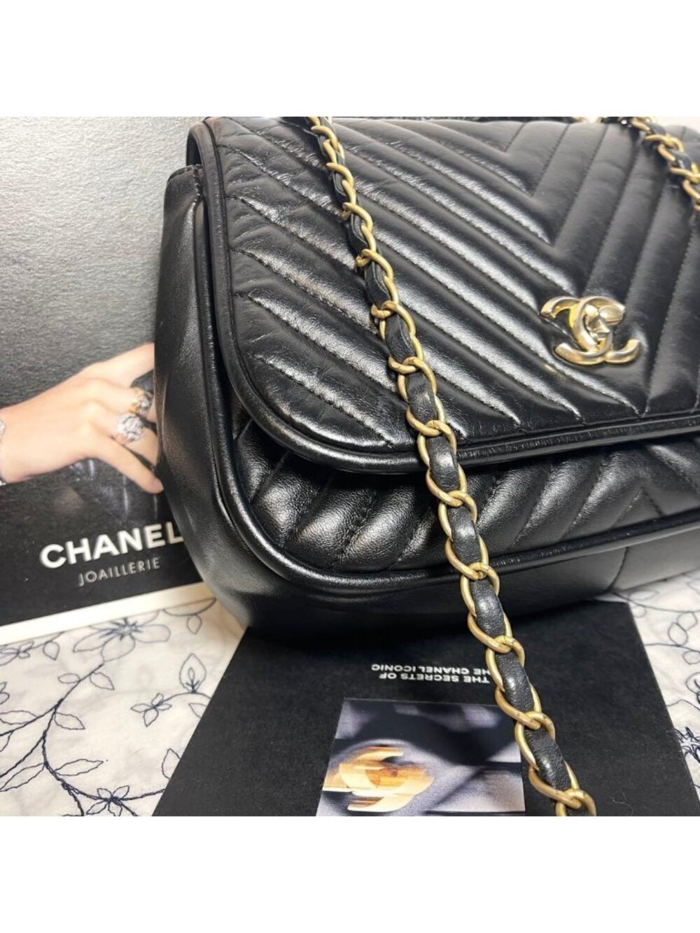 Chanel 2-Way Chevron Chain Shoulder Bag - Picture 3 of 15